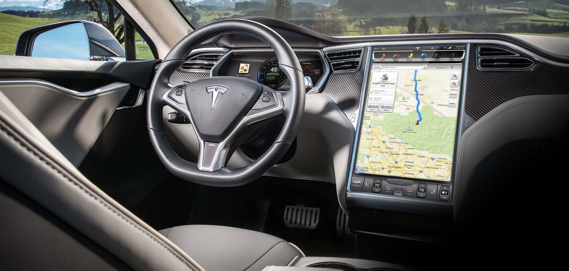 Tesla: Recalled touchscreens were meant to only last 5-6 years