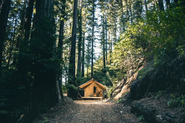 Some small USA towns giving away housing lots