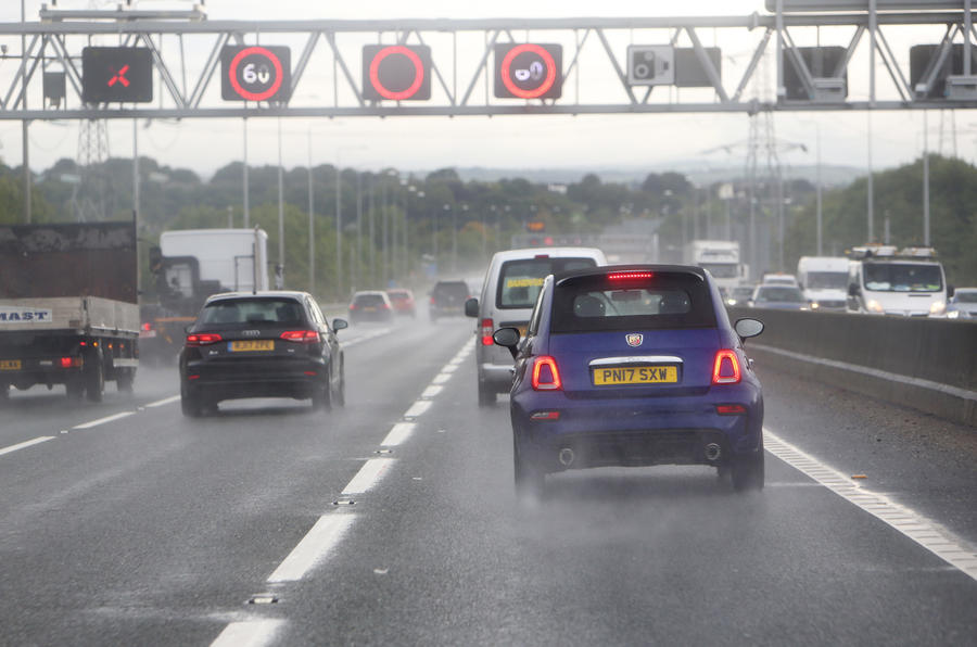 UK government: no more smart motorways without stopped car detection