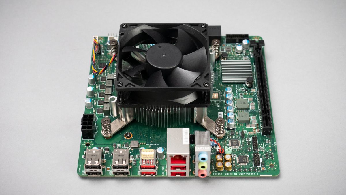 AMD Quietly Launches Recycled Xbox Series X APU as 4700S Desktop Kit