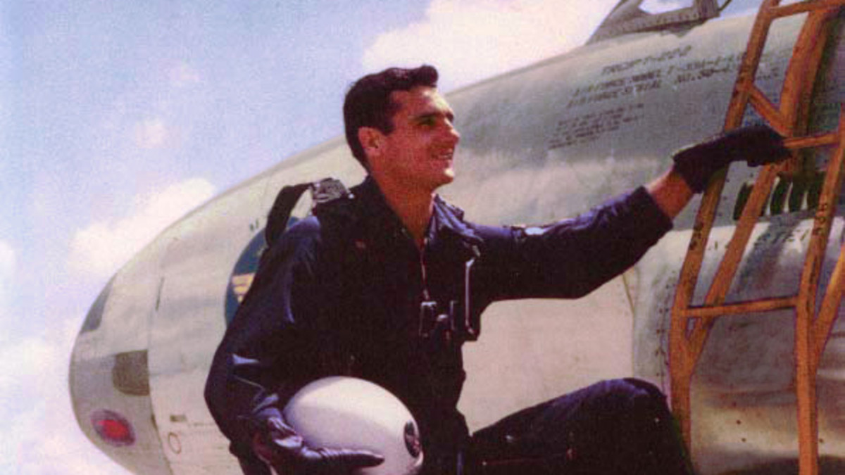 Air Force Jet Was Scrambled to Intercept a UFO–Then Disappeared (1953)