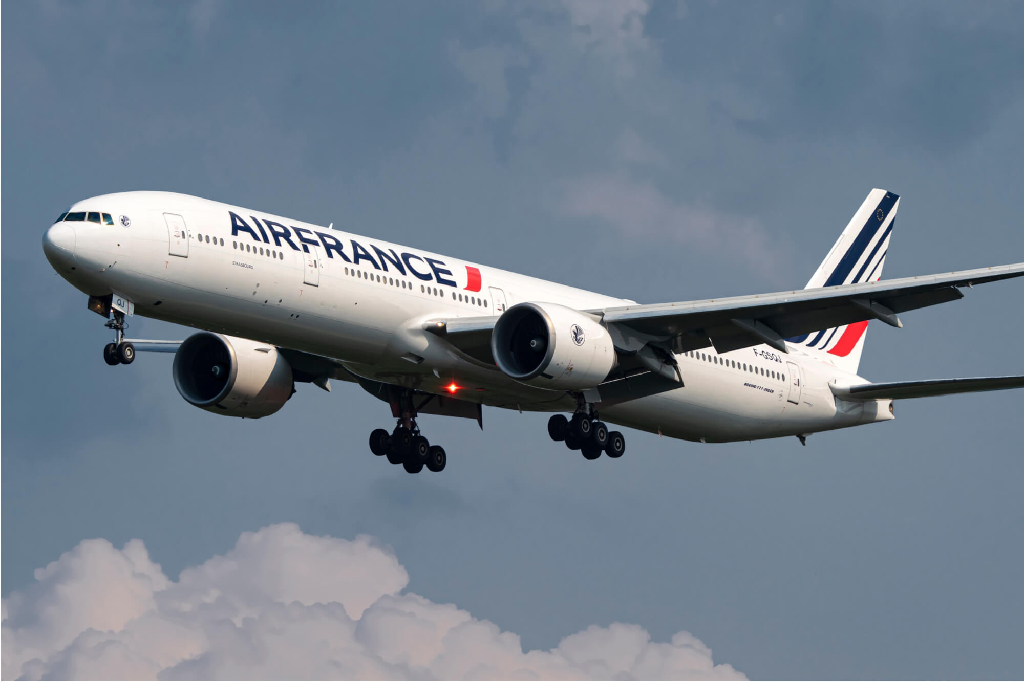Details emerge of Air France B777 landing incident