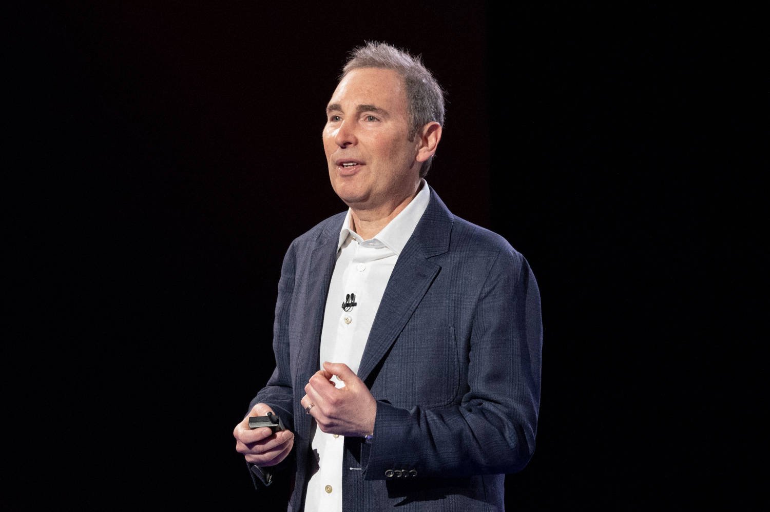 Amazon investors nuke ethics overhaul and say yes to $212m CEO pay