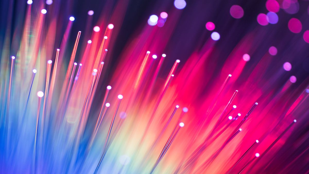 Fiber-optic data transfer speeds hit a rapid 301 Tbps