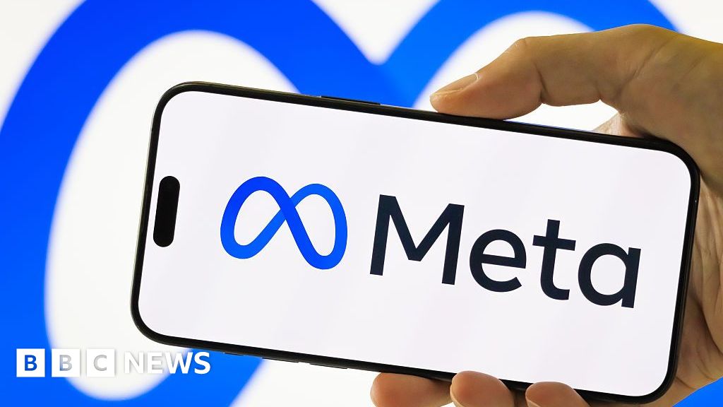 Ex-Meta worker investigated for downloading 30k private Facebook photos