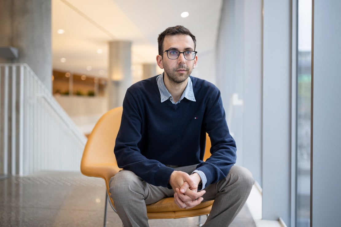 U of T researchers demonstrate AI worm could target any online device